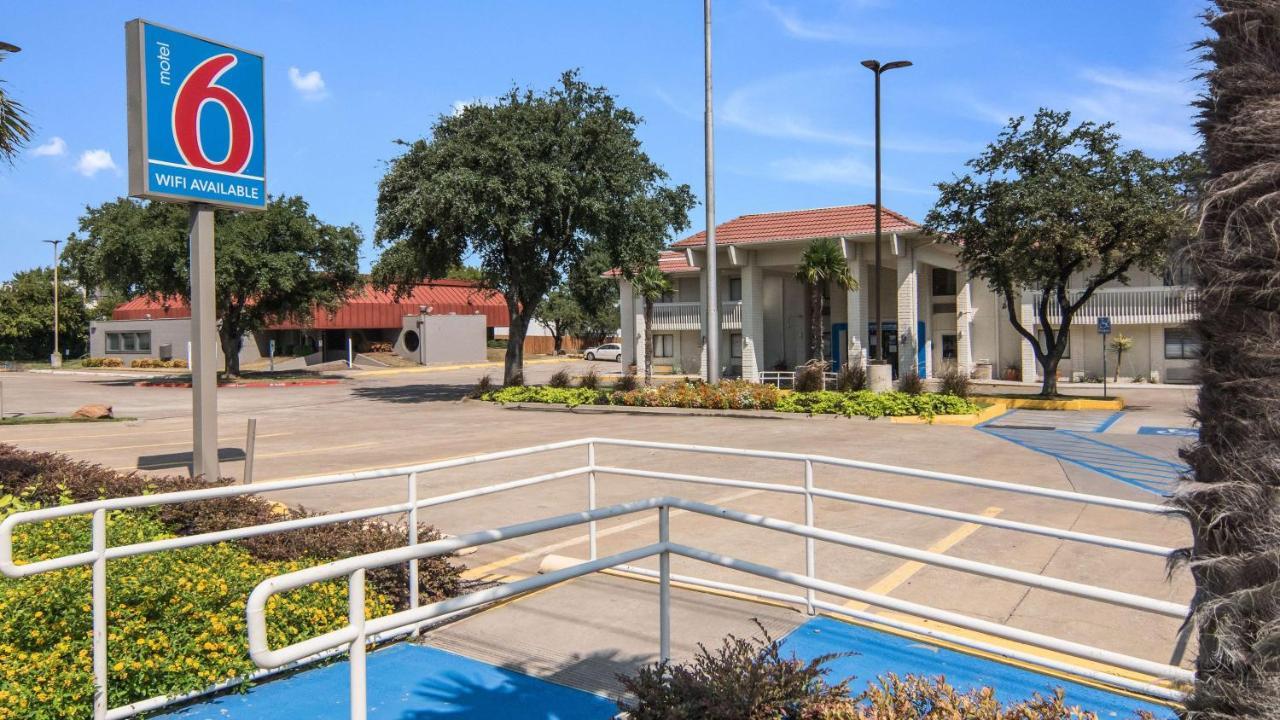 Motel 6-Addison, Tx - Dallas ภายนอก รูปภาพ