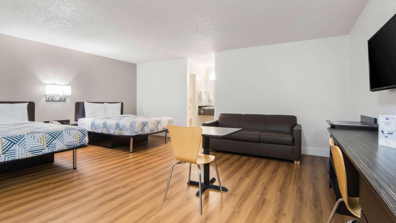 Motel 6-Addison, Tx - Dallas ภายนอก รูปภาพ