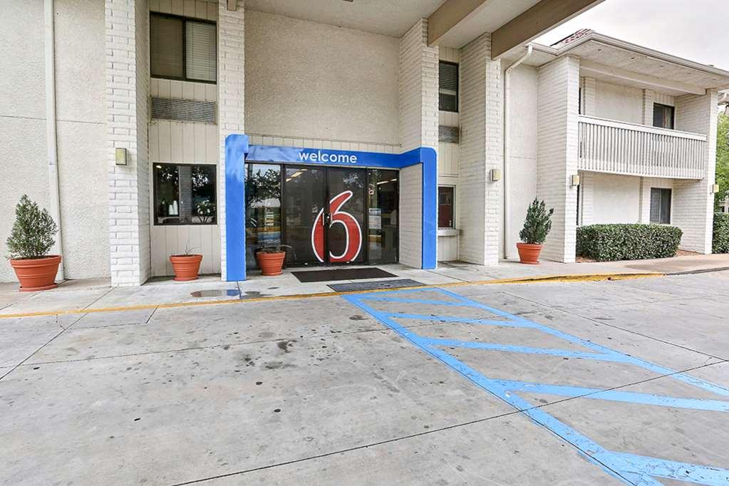 Motel 6-Addison, Tx - Dallas ภายนอก รูปภาพ
