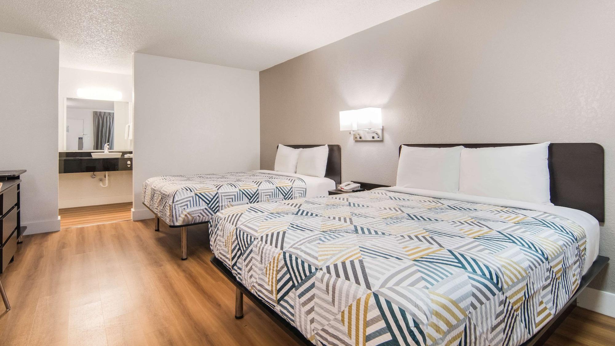 Motel 6-Addison, Tx - Dallas ภายนอก รูปภาพ