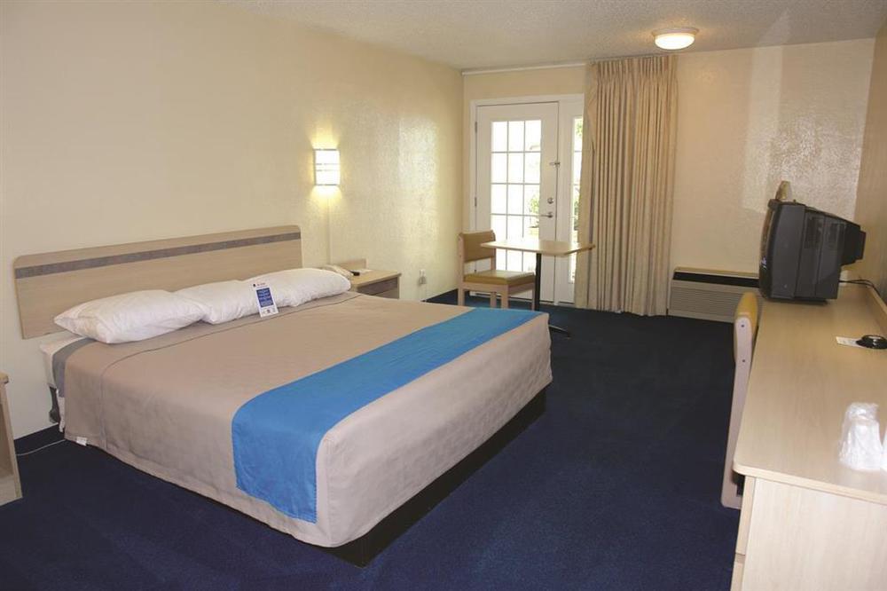 Motel 6-Addison, Tx - Dallas ห้อง รูปภาพ